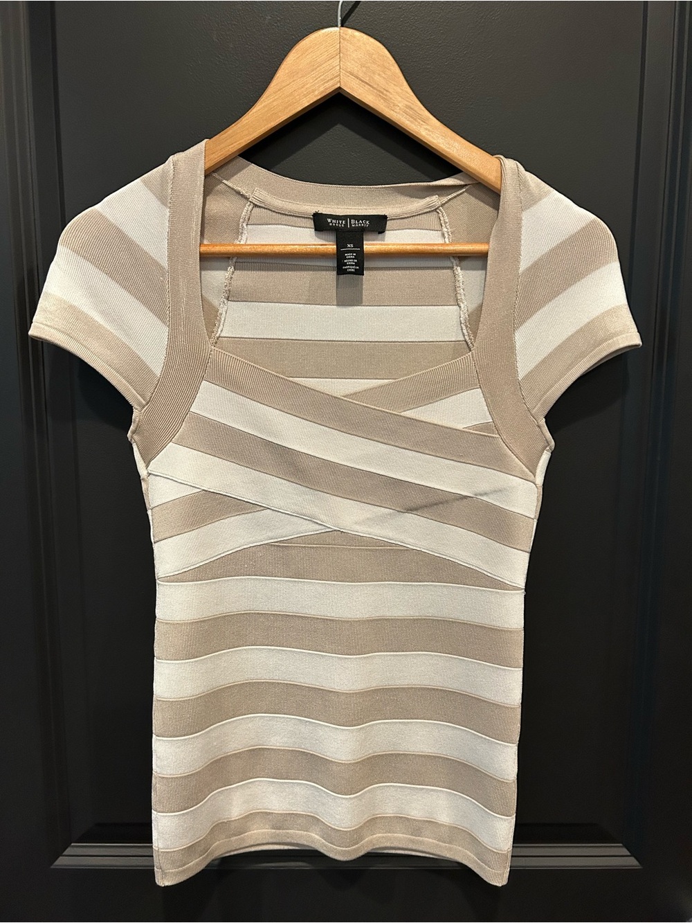 White House Black Market Beige & Cream Striped Short-Sleeve Knit Top gorgeous